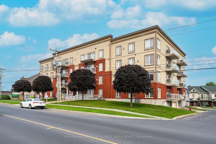 Property Photo: 2921 Laurier Street 406 ON K4K 1V2