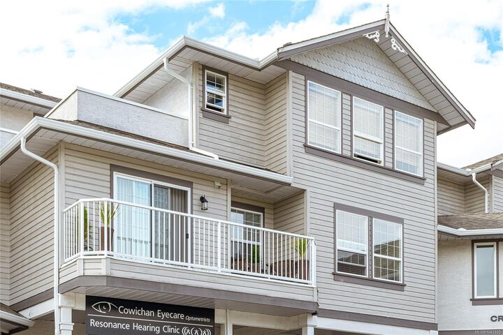 Property Photo: 9844 Croft St #202 BC V0R 1K0