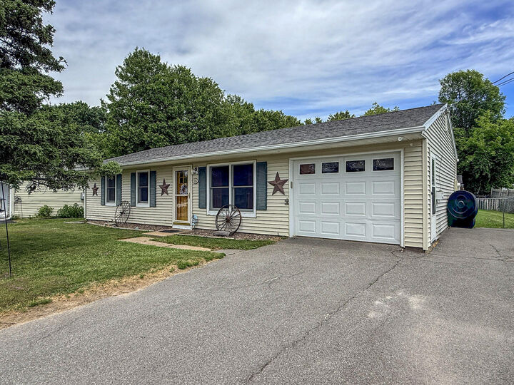 Property Photo:  16 Genesee Lane  NY 12901 