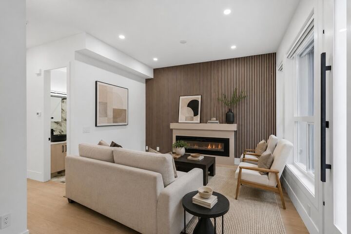 Property Photo: 12873 Marine Drive 2 BC V4A 1C8