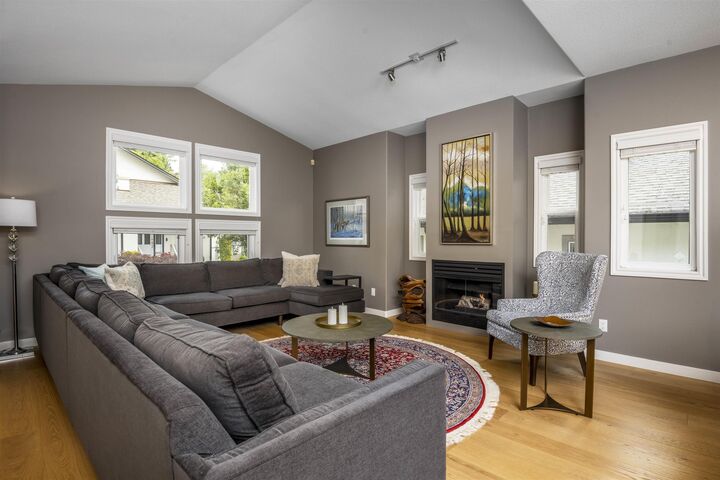 Property Photo: 13911 16th Avenue 15 BC V4A 1P8