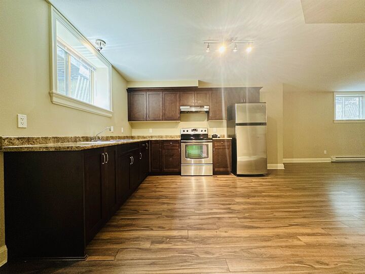 Property Photo:  2895 Edgemont Boulevard  BC V7R 2N3 