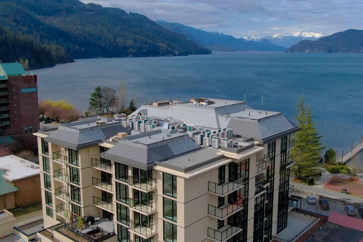 Property Photo: 120 Esplanade Avenue 302 BC V0M 1K0