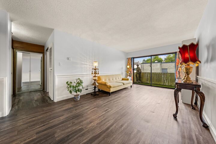 Property Photo: 611 Blackford Street 208 BC V3M 1R7