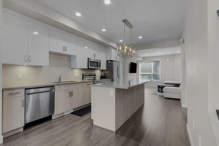 Property Photo: 8413 Midtown Way 9 BC V2P 0G7