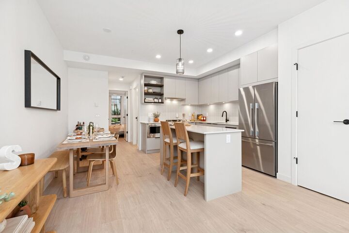 Property Photo: 921 Grant Street 109 BC V3J 0S2