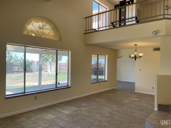 Property Photo: 6213 Quaking Aspen Street CA 93313