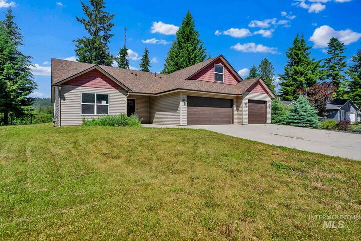 Property Photo: 31229 10th Ave ID 83869