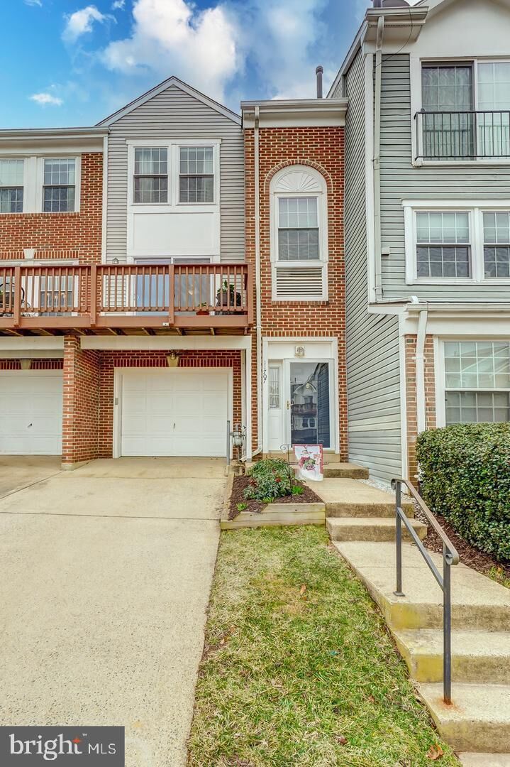 Property Photo:  11707 Tumbrel Court 3  VA 22030 