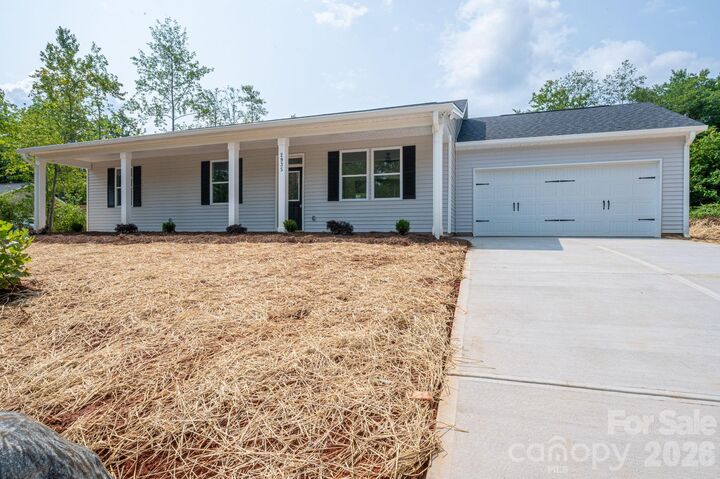 Property Photo:  2935 Heavners Farm Court  NC 28092 