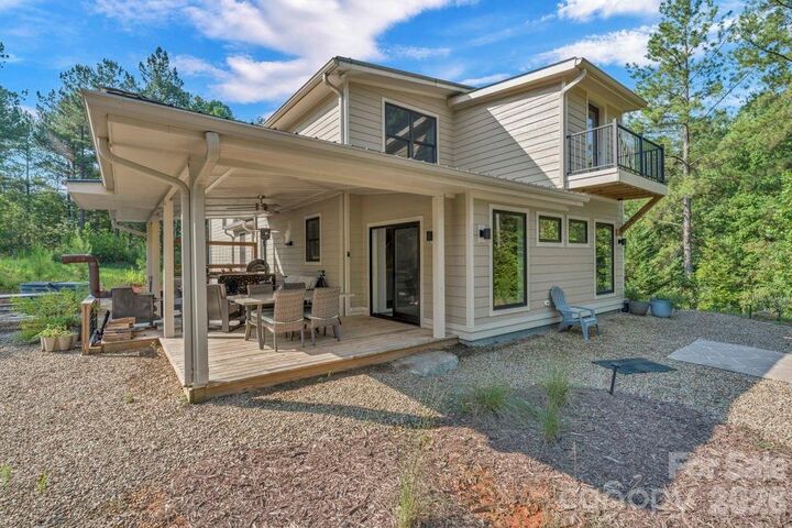 Property Photo:  1568 Watermill Road  NC 28655 