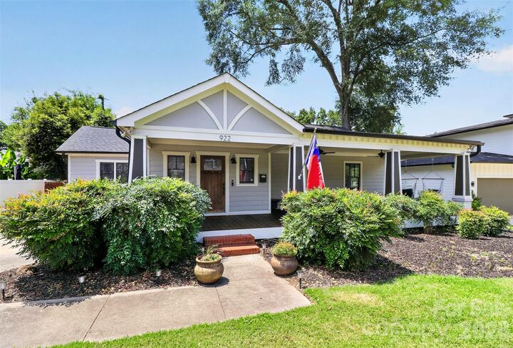Property Photo: 922 Drummond Avenue NC 28205