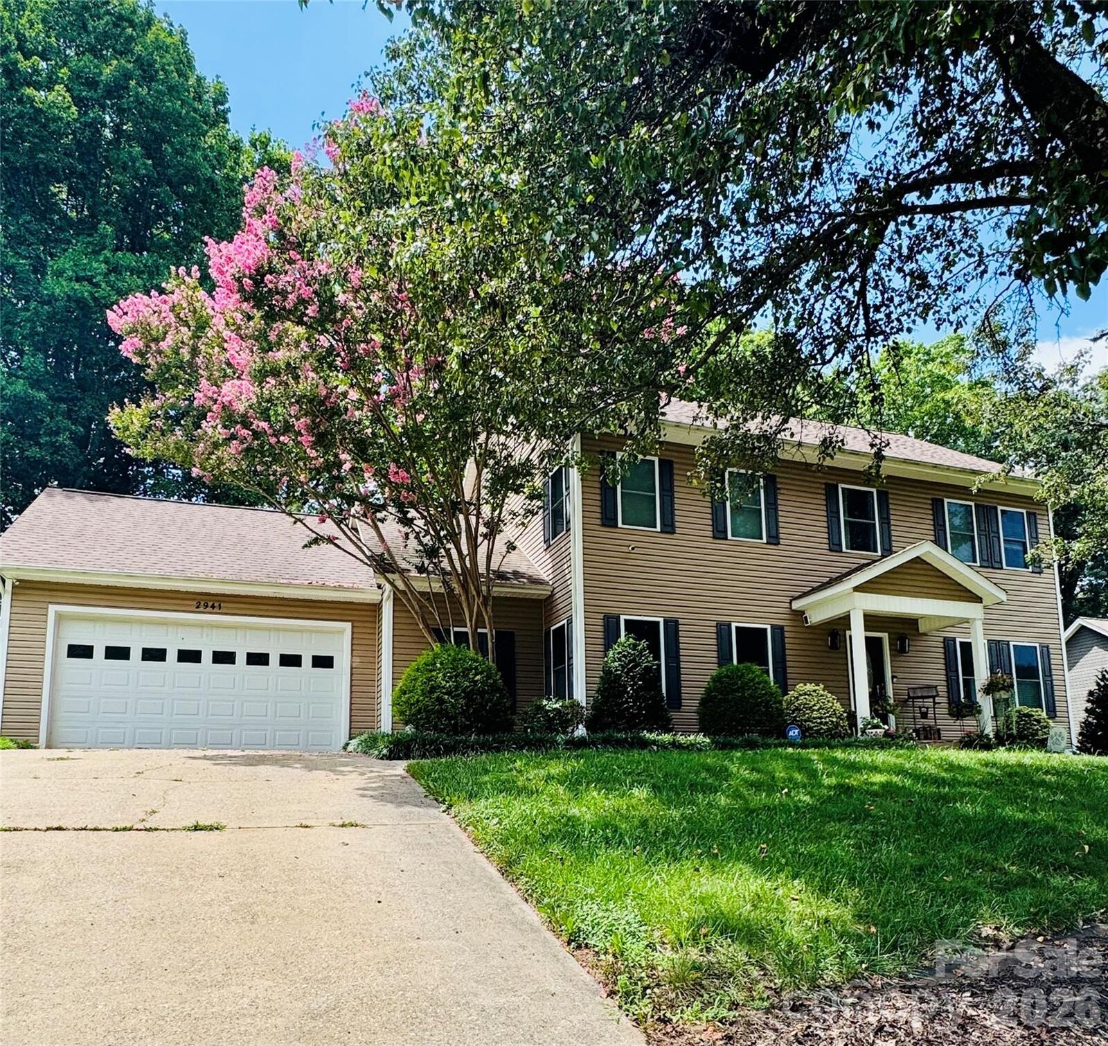 Property Photo: 2941 8th Street Court NE NC 28601