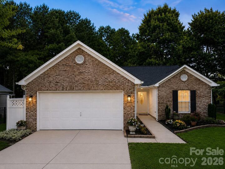 Property Photo:  212 Chestnut Avenue  SC 29708 