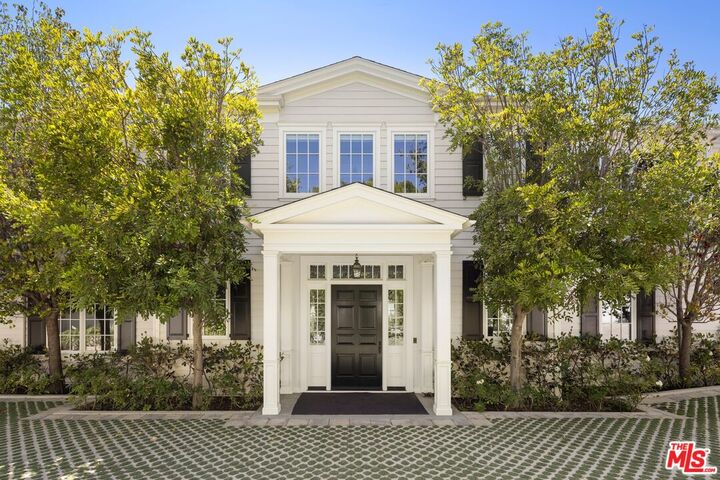 Property Photo: 491 N Tigertail Rd CA 90049
