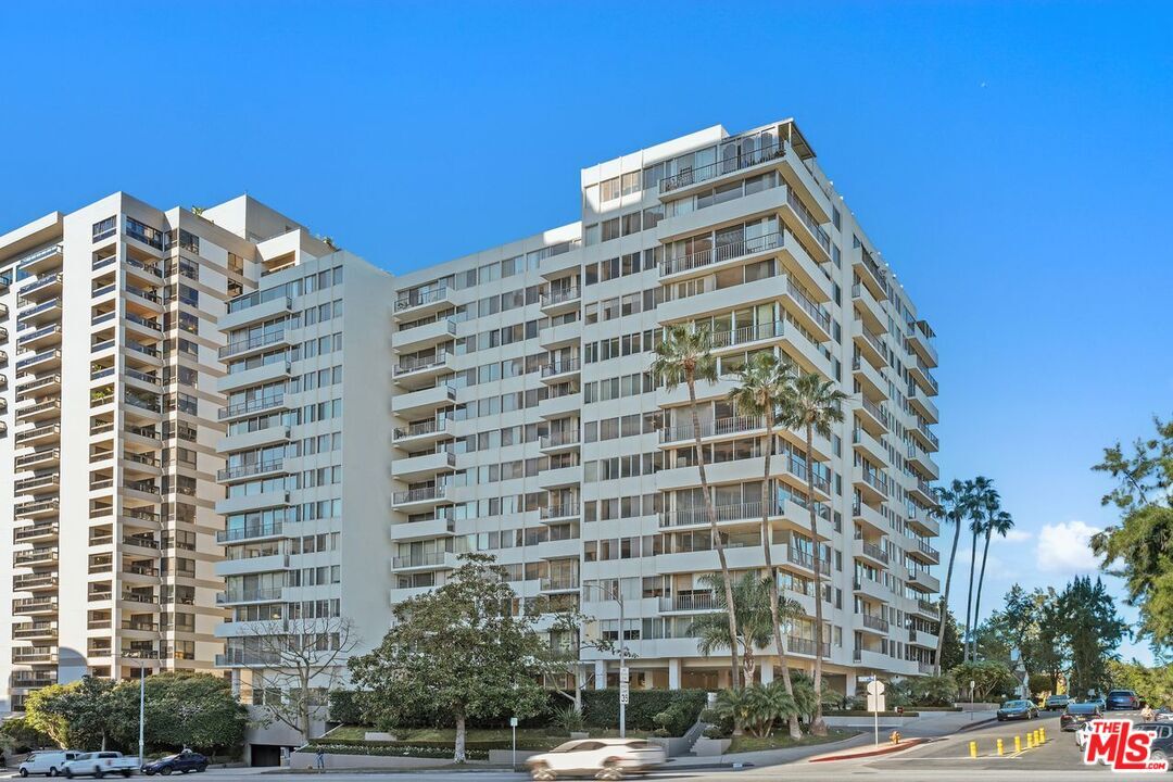 Property Photo: 10433 Wilshire Blvd, Unit 602 CA 90024