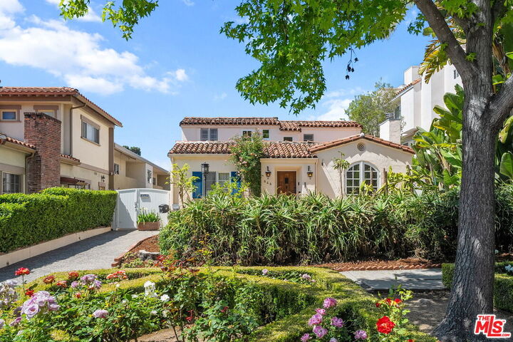 Property Photo: 848 17th St CA 90403
