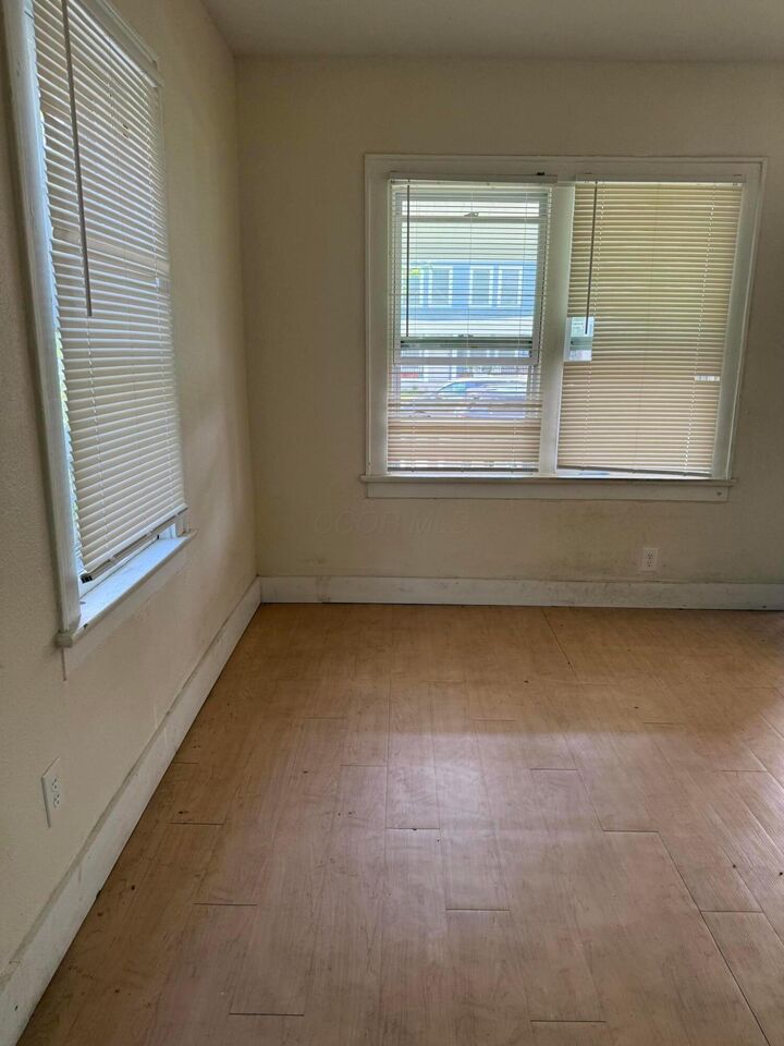 Property Photo: 1336 Minnesota Avenue OH 43211