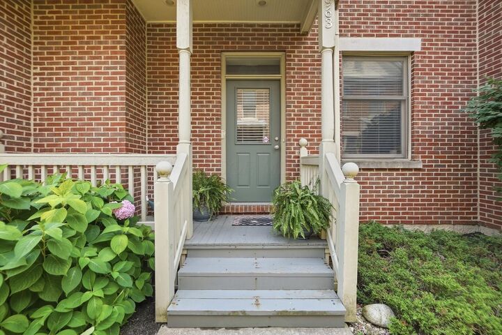 Property Photo: 963 Delaware Avenue OH 43201