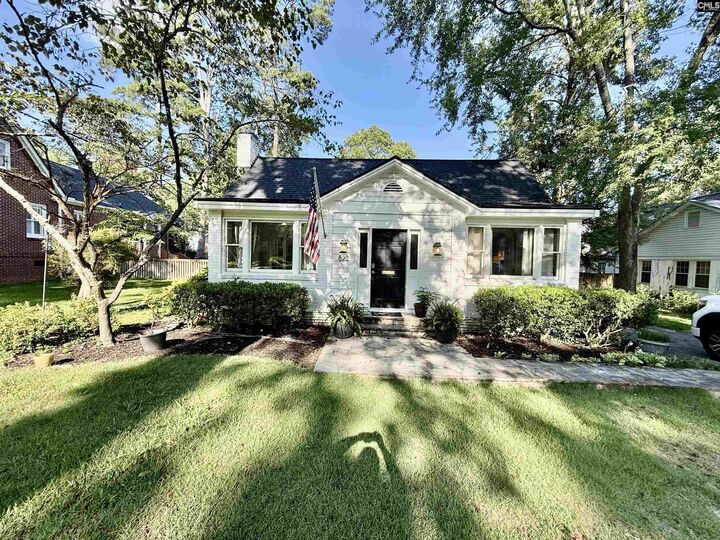Property Photo:  822 Poinsettia  SC 29205 