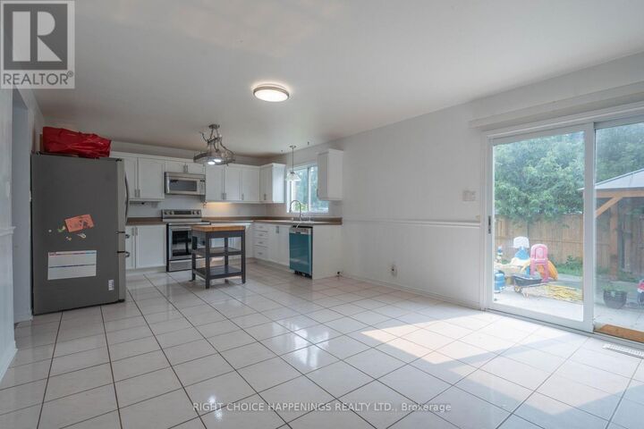 Property Photo: 36 Hickory Court ON L3C 6S9