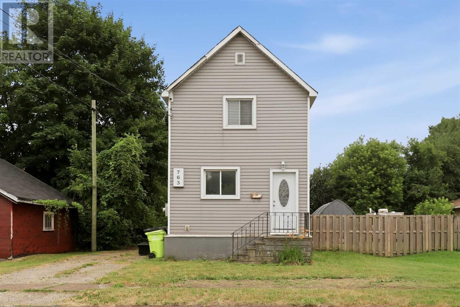 Property Photo: 763 Dyment St ON P6C 1E7