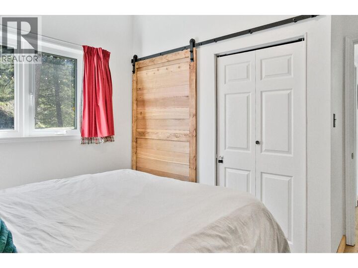 Property Photo: 221 Prospect Drive BC V0X 1W0