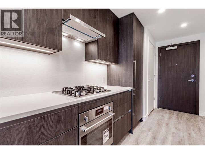 Property Photo: 238 Leon Avenue 1401 BC V1Y 0N6