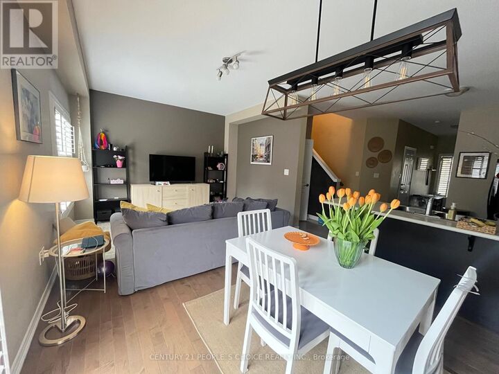 Property Photo: 45 Royal Winter Drive 25 ON L0R 1C0