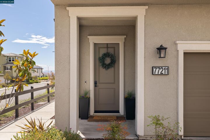 Property Photo:  77211 Via Vicenza  CA 94583 