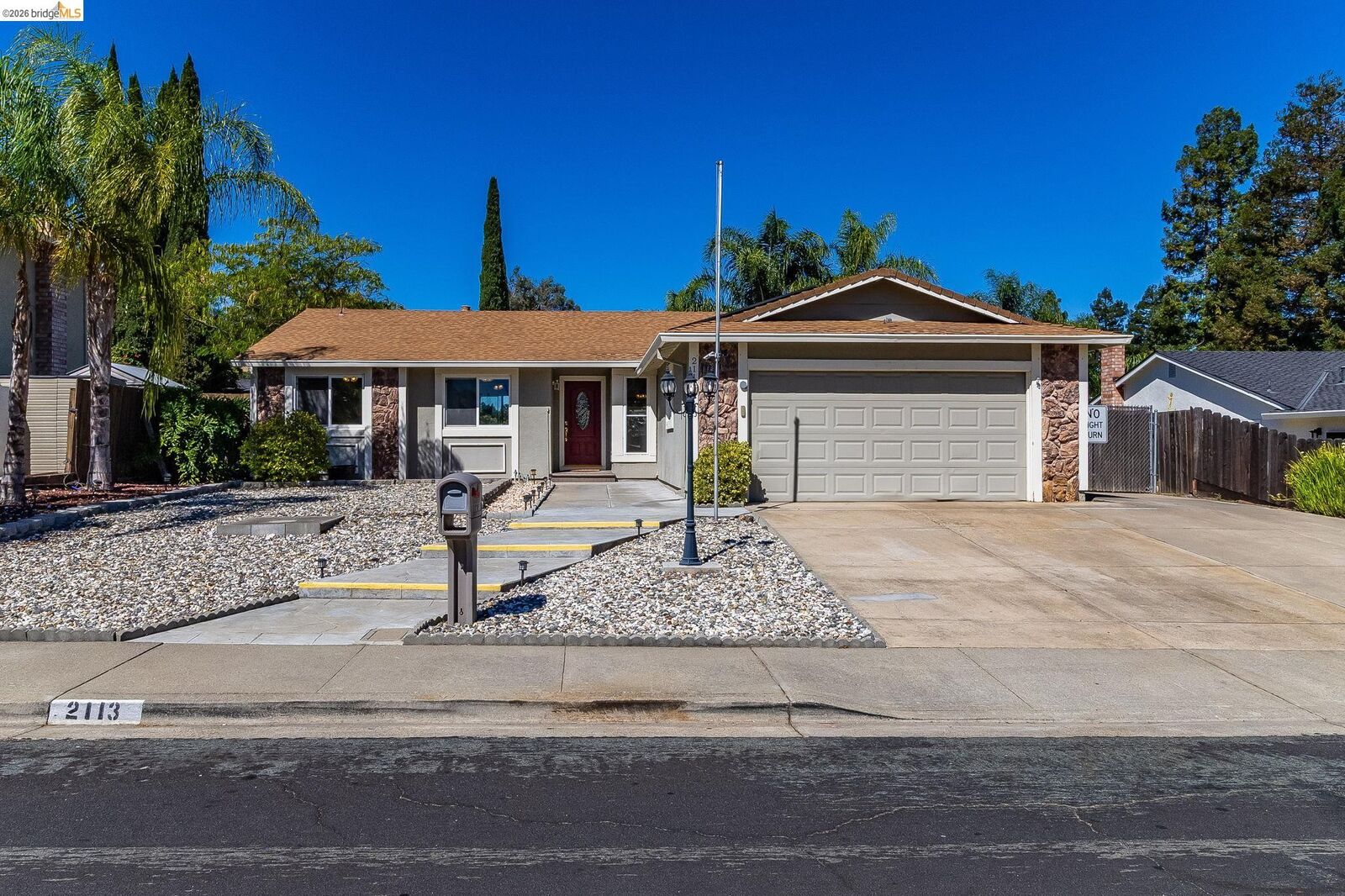 Property Photo: 2113 Cordoba Way CA 94509