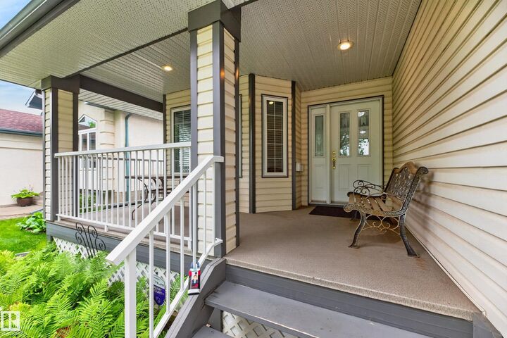 Property Photo:  8011 164 Avenue NW  AB T5Z 3J3 
