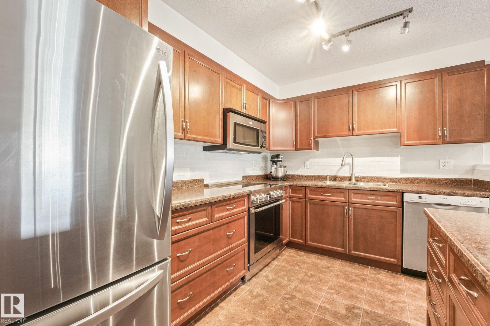 Property Photo: 1589 Glastonbury Boulevard NW 209 AB T5T 2V1