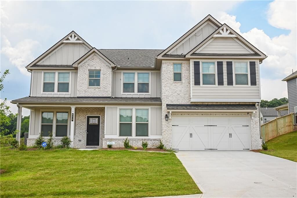 Property Photo:  628 Sidney Street  GA 30281 