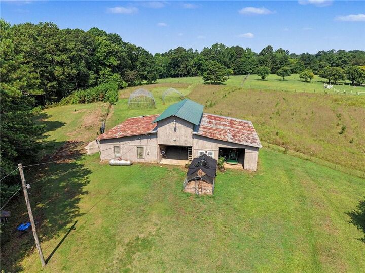 Property Photo:  2071 W Hightower Trail  GA 30012 