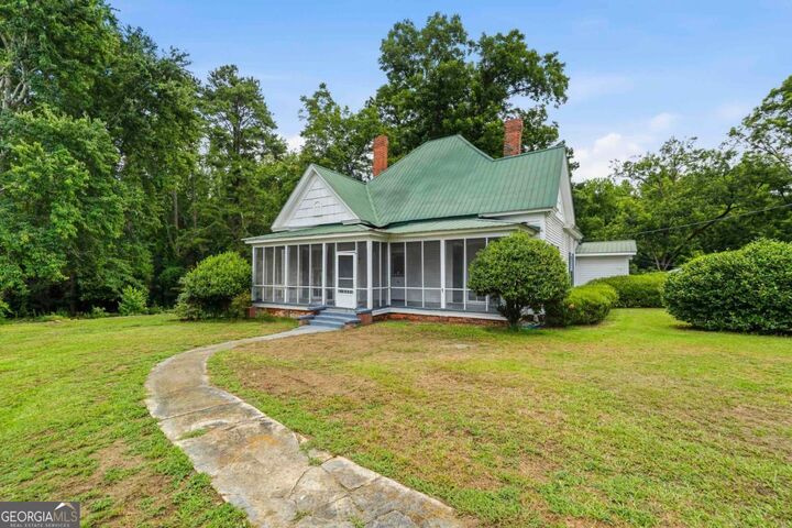 Property Photo: 4460 S Highway 15 GA 30642