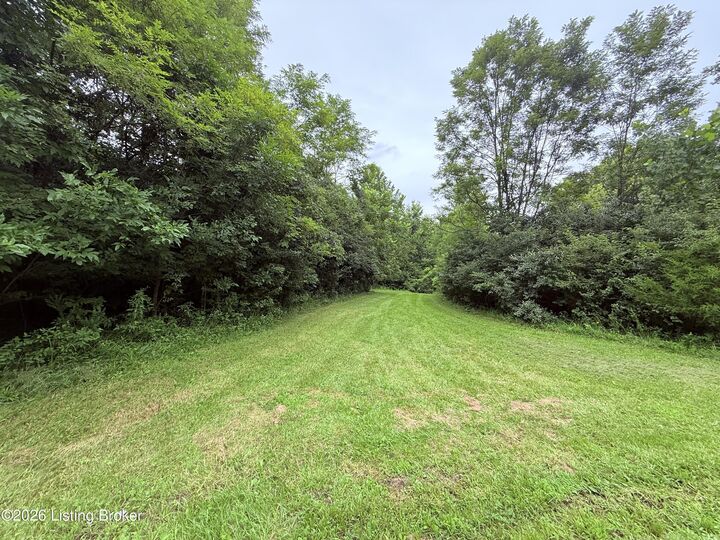 Property Photo: 143 Silverview Ct KY 40068