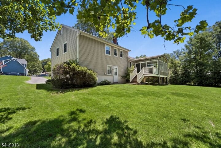 Property Photo:  11 Colonial Way  NJ 07039 