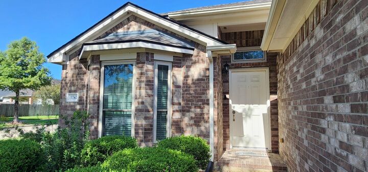 Property Photo:  11742 Fortune Park Drive  TX 77047 