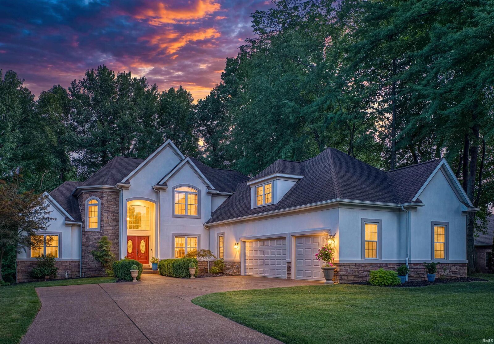 Property Photo:  8605 Clovely Court  IN 47630 