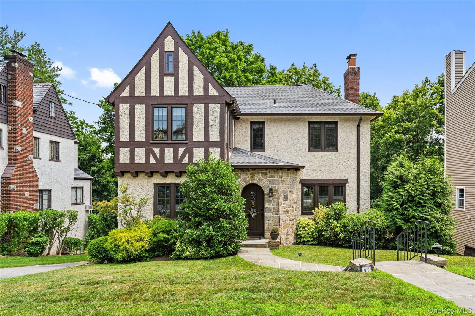 Property Photo: 40 Parkview Drive NY 10708