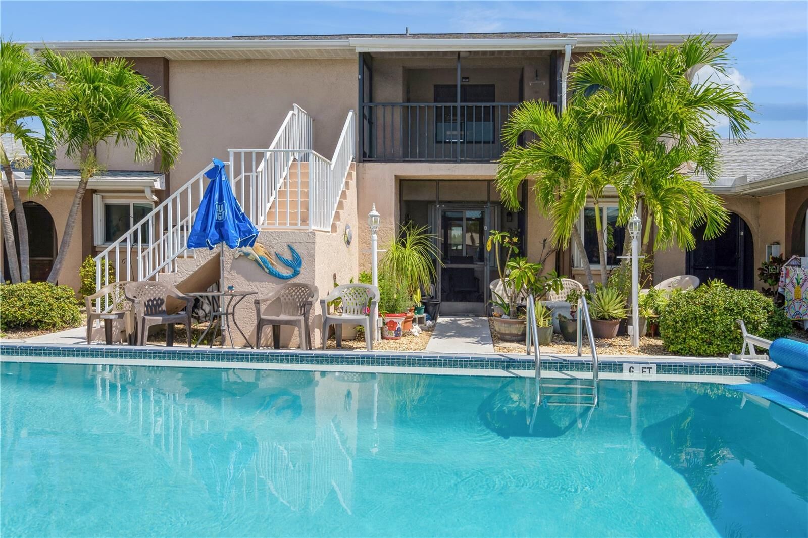 Property Photo:  527 Cape Coral Parkway W 4  FL 33914 