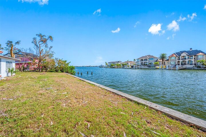 Property Photo:  5412 Pali Way  FL 33706 