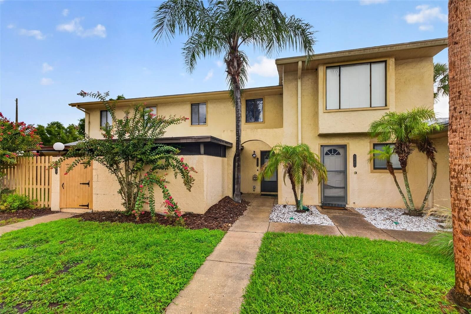 Property Photo:  9005 Pebble Creek Drive  FL 33647 
