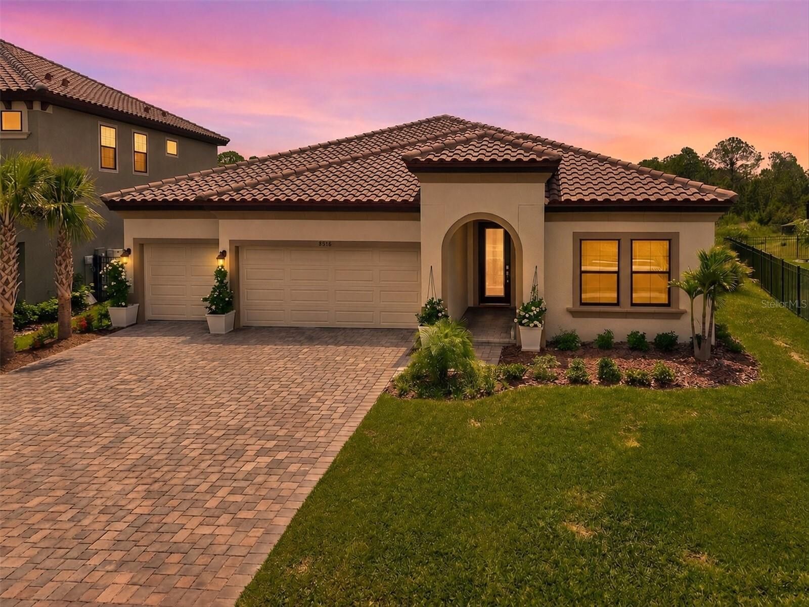 Property Photo:  8818 Eastwyck Drive  FL 34219 