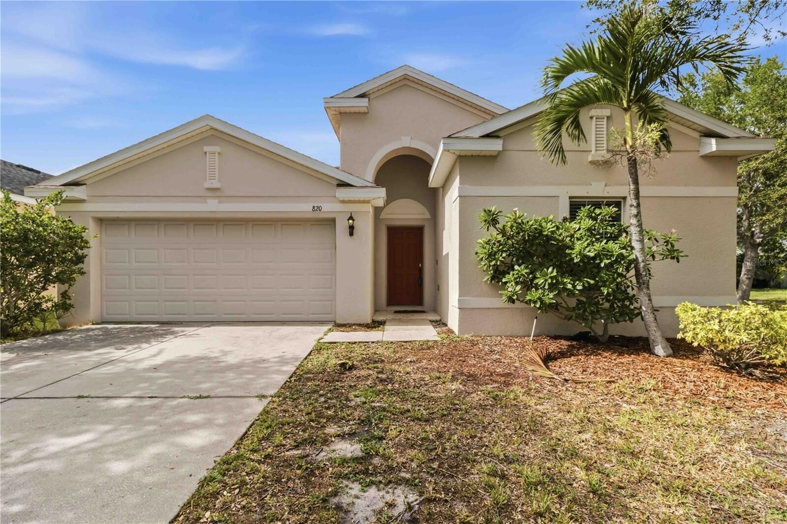 Property Photo: 820 Parker Den Drive FL 33570
