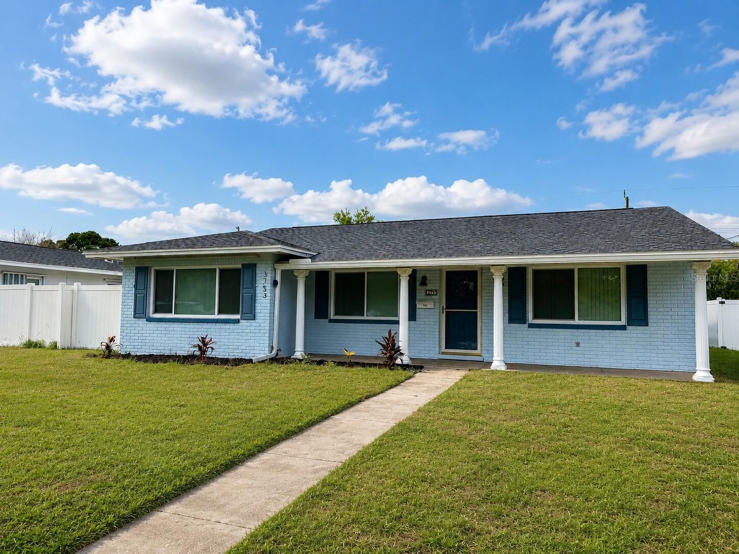 Property Photo: 3753 15th Avenue N FL 33713