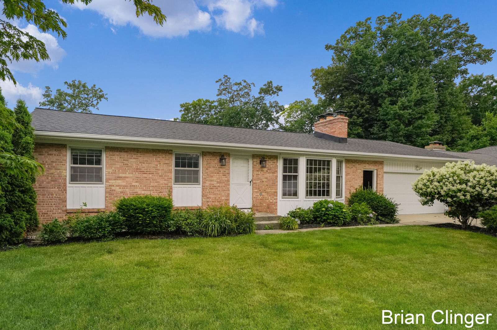 Property Photo: 4707 SE Bonnie Avenue SE MI 49508