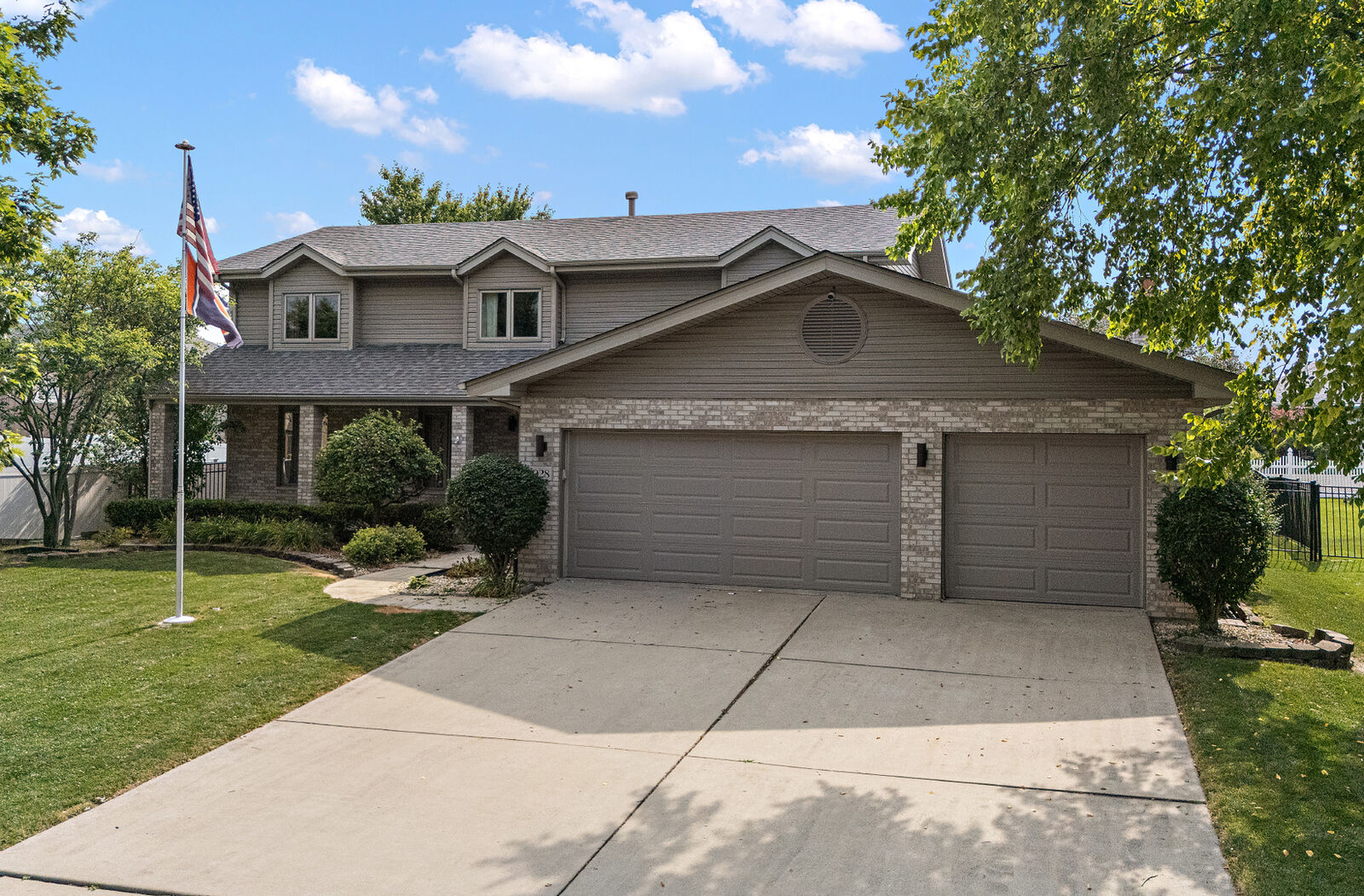 Property Photo:  1028 Kylemore Court  IL 60441 