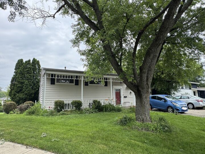 Property Photo:  15 Curtmar Court  IL 60538 